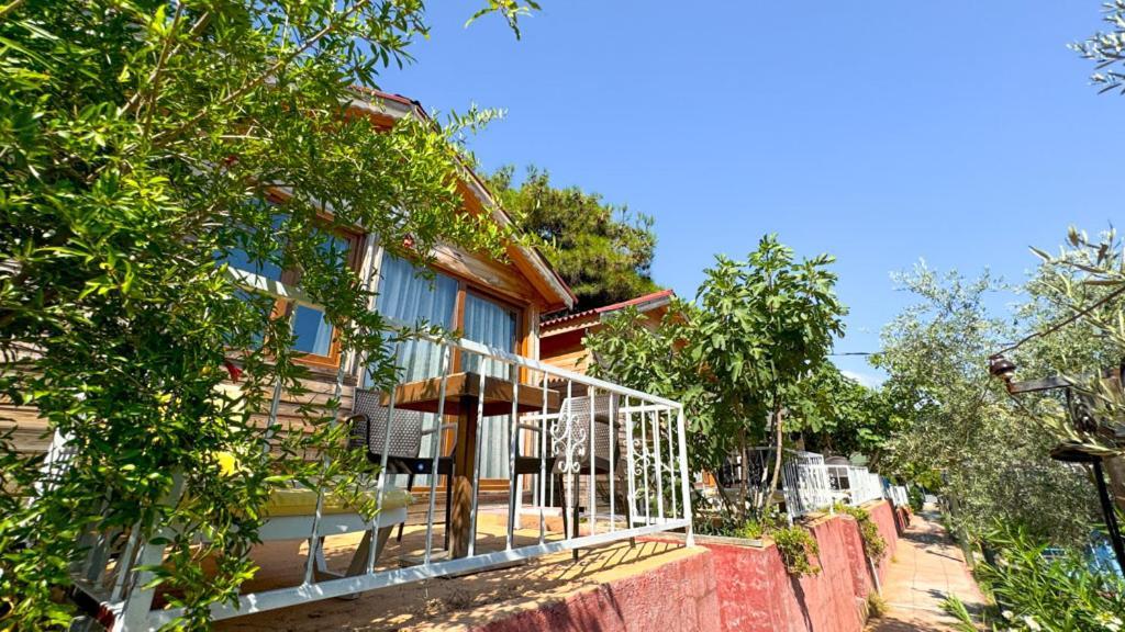 Gaia Bungalow Bed & Breakfast Ayvalı Dış mekan fotoğraf