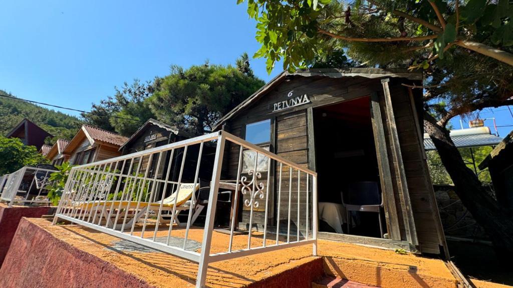 Gaia Bungalow Bed & Breakfast Ayvalı Dış mekan fotoğraf